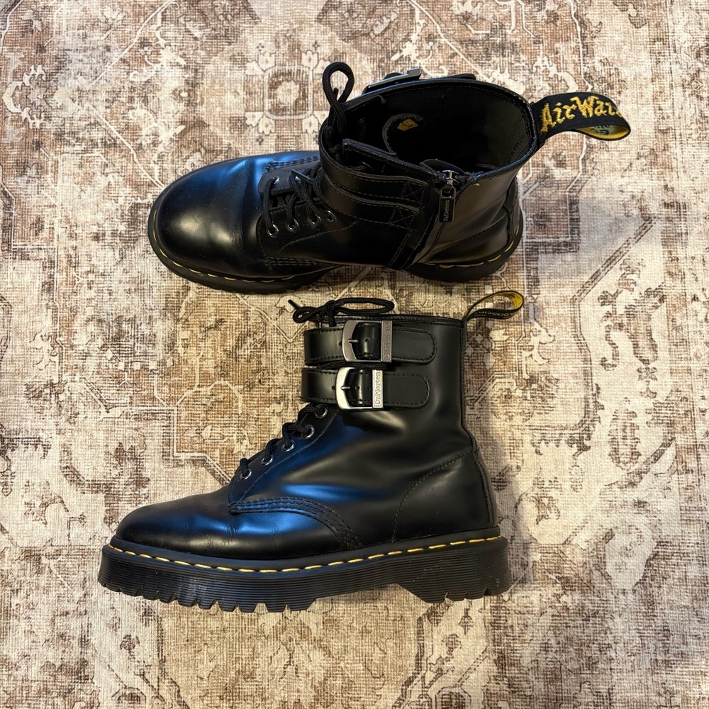 Sold | Doc Martens 1460 Smooth Leather Buckle Boots in Black Men’s 9 Women’s 10